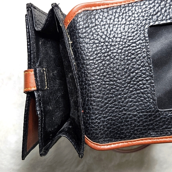 VTG Dooney & Bourke Cross-Body - Picture 10 of 10